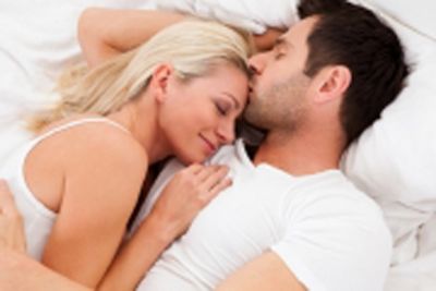 नींद प्रभावित करती है रिश्तें को