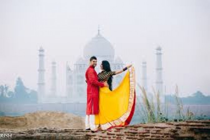 Best places near Taj Mahal for pre-wedding shoots