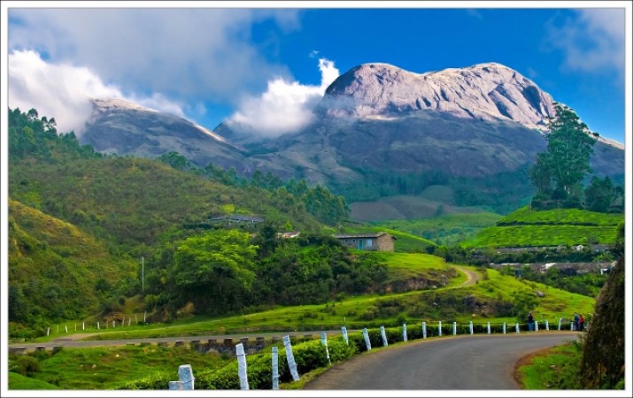 Coonoor is the best hill station, attracts large number of tourists
