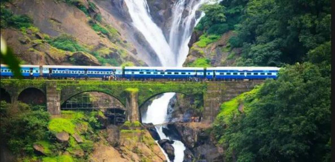 Journey will be more beautiful than the destination in rain, try these amazing train routes