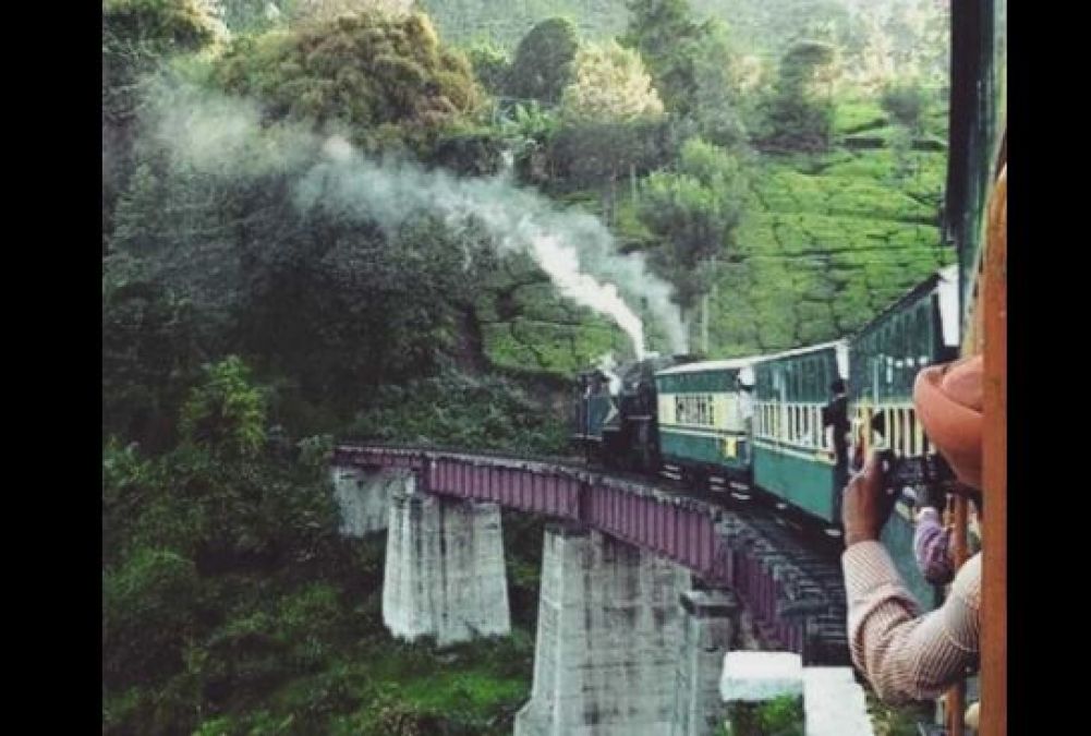 Journey will be more beautiful than the destination in rain, try these amazing train routes