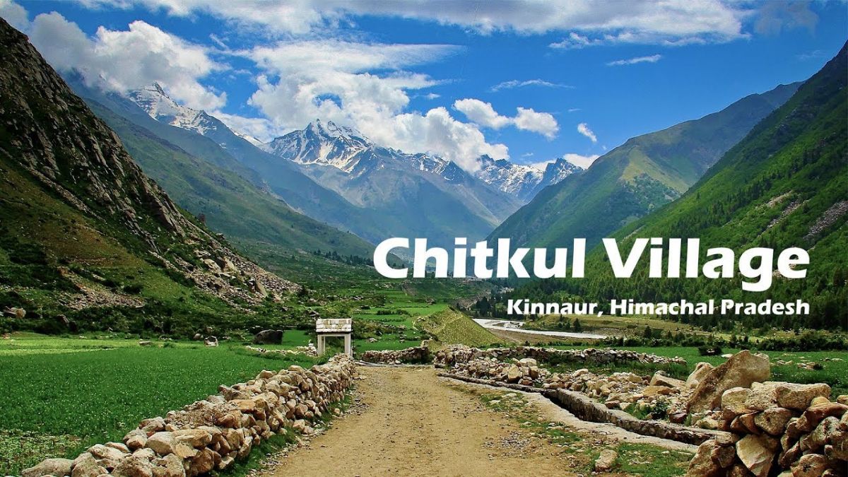 भारत-चीन की बॉर्डर पर बना है ये खूबसूरत गांव, घूमने के शौक़ीन जरूर जाएं यहां