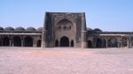 बेगमपुरी मस्जिद का निर्माण मोहम्मद बिन तुगलक के काल में हुआ था