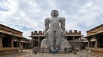 श्रवणबेलगोला में आकर्षण का केंद्र गोमतेश्वर स्तंभ है