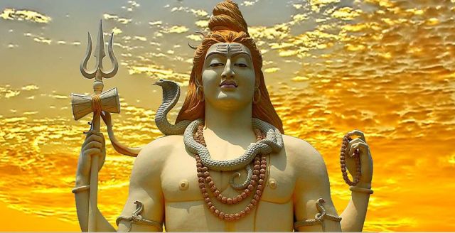 कौन हैं भगवान शिव जानिए