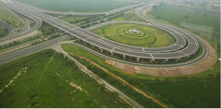 Yamuna expressway became the ‘Highway of Death’
