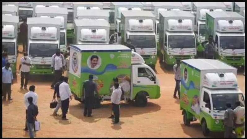 Andhra CM Jagan Mohan Reddy to flag off 500 Talli Bidda Express vehicles