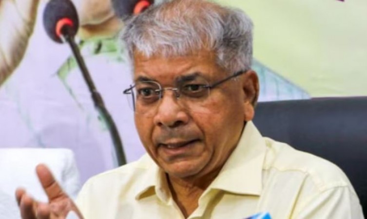 Congress Announces Candidate for Akola Lok Sabha Seat in Maharashtra, Blow to Prakash Ambedkar