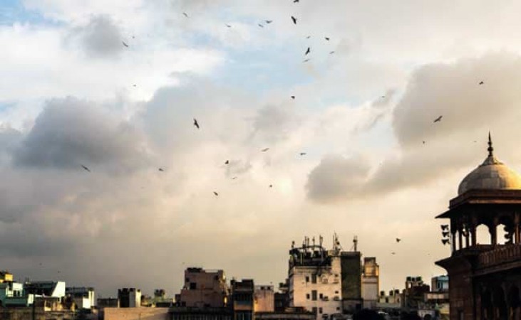 दिल्ली छाए रहेंगे बादल, खराब श्रेणी में बनी रहेगी वायु की गुणवत्ता