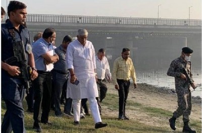 जल शक्ति मंत्री ने दिल्ली में 564 एमएलडी ओखला एसटीपी के निर्माण कार्य का आकलन किया