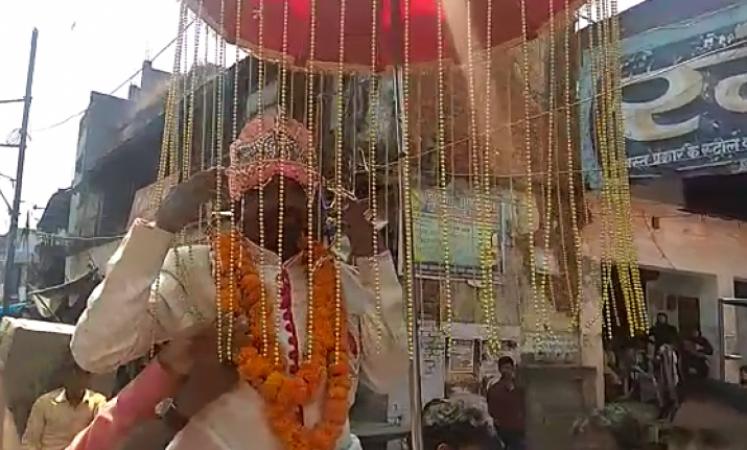 This UP’s candidate adopts a totally rare way to file nomination, dressed as a bridegroom and says...