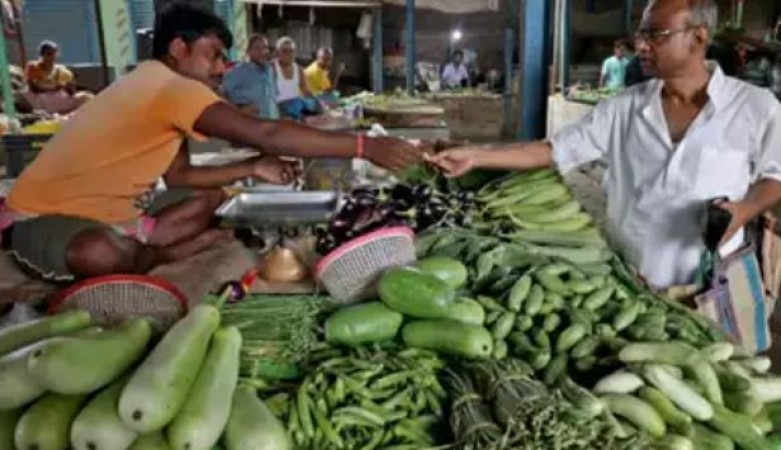 Retail Inflation Hits 10-Month Low: March 2024 Data