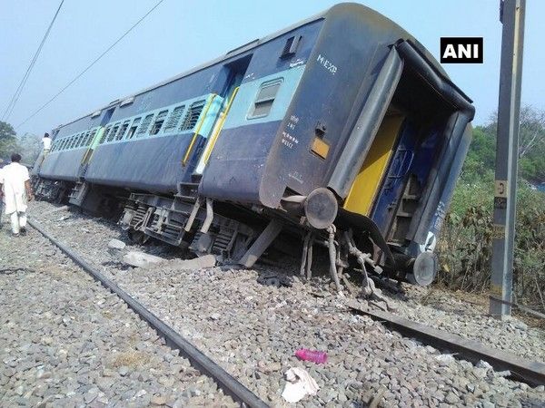8 coaches of Rajya Rani Express derail in Rampur, Uttar Pradesh
