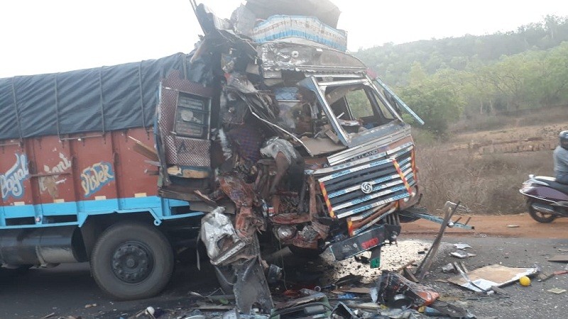 Odisha: One Dead after a Bus Carrying Migrants Collides Head-On With Truck