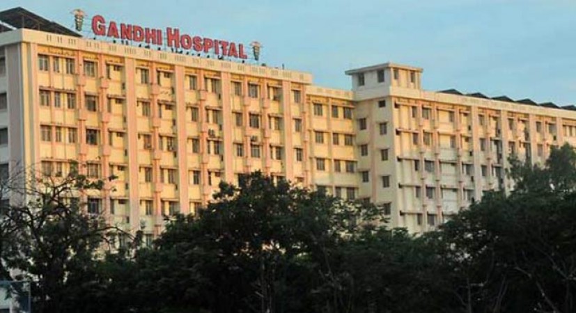 तेलंगाना में कॉविड केंद्र में बदला गया गांधी अस्पताल