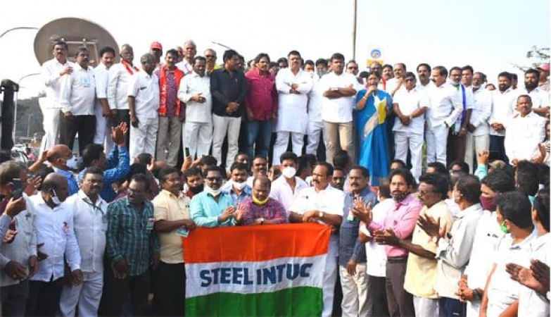 CPM central committee member called up huge protest against Visakhapatnam steel plant privatization