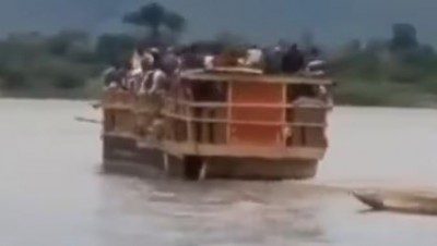 बांगुई में नाव डूबने से 50 लोगों की मौत