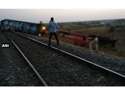Aurangabad- Hyderabad passenger train derails in Karnataka