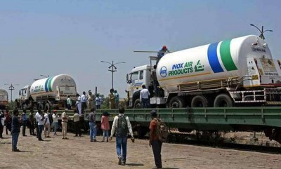 The First Oxygen Express reaches Nashik, four tankers unloaded