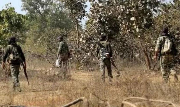Chhattisgarh: Four Naxalites injured in police encounter
