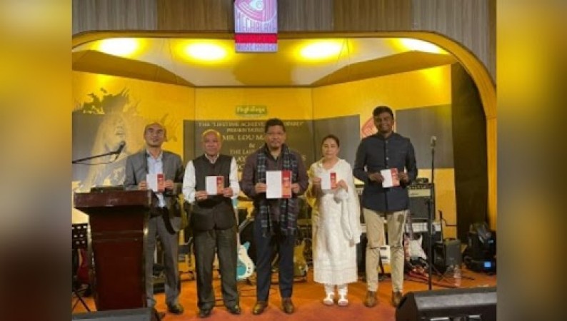 मेघालय के मुख्यमंत्री संगमा ने लू माजाव को लाइफटाइम अचीवमेंट पुरस्कार प्रदान किया