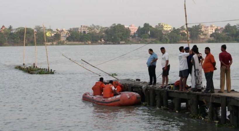 West Bengal: Jetty Submerged under water in Hooghly, three people lost their life
