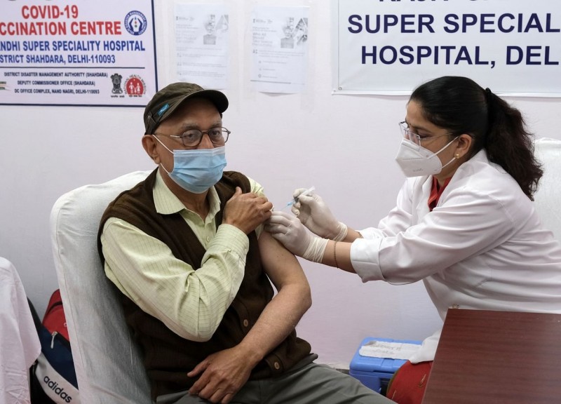 तेलंगाना सरकार कर रही है 18 साल से ऊपर के लोगों को टीका लगाने की तैयारी