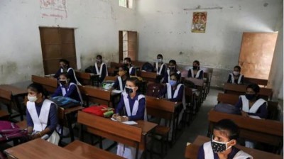 पंजाब में प्रोटोकॉल का ध्यान रखते हुए फिर खोले गए स्कूल