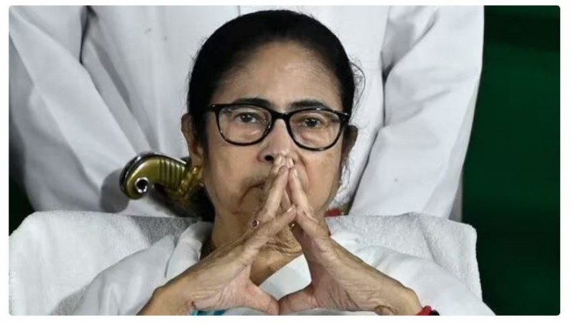 Mamata Banerjee Urges Doctors to Resume Work Amid Protests