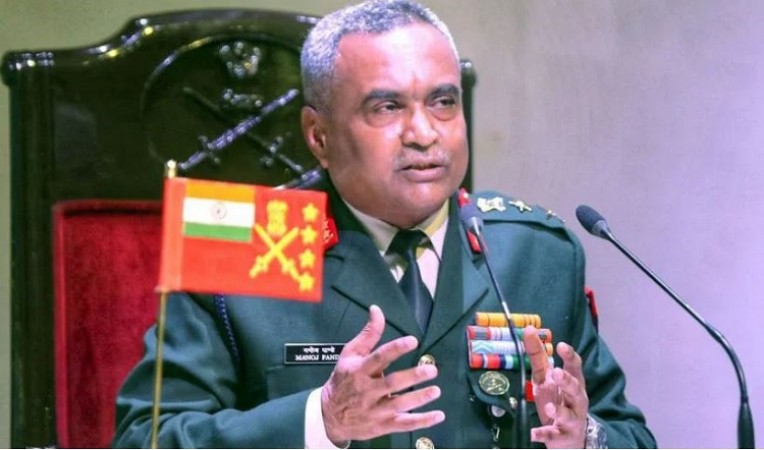 Army General Manoj Pande leaves for the UK on a 5-day visit