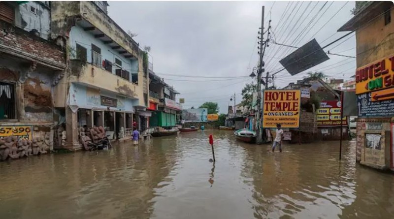 वाराणसी बाढ़ के बाद पीएम मोदी ने की स्थानीय प्रशासन से बात