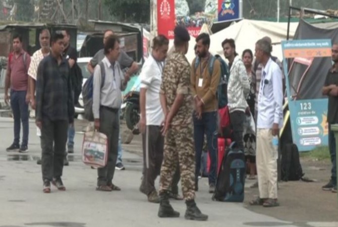 Amarnath Yatra Continues with Tight Security Despite Rising Terror Threats