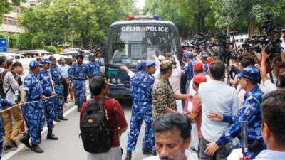 INDIA bloc protest march against EC halted by Delhi police, top leaders including Rahul Gandhi detained