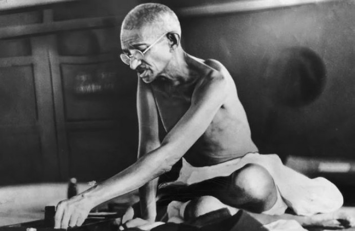 महात्मा गांधी की 'अहिंसा' ने स्वतंत्रता प्राप्ति में निभाई अहम भूमिका