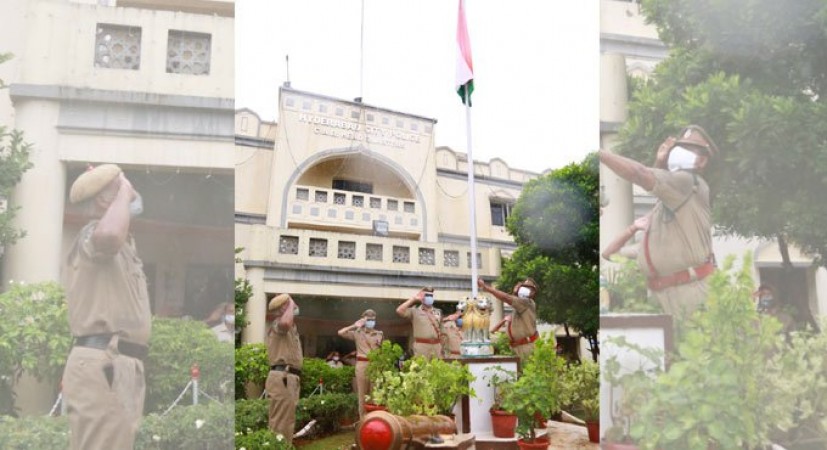 Hyderabad: Polices Department hoists flag on the occasion of 74th Independence day