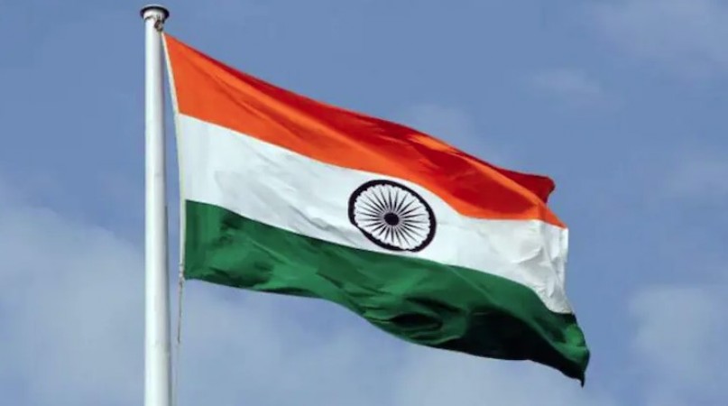 भारतीय सेना ने नौशेरा में फहराया राष्ट्रीय ध्वज