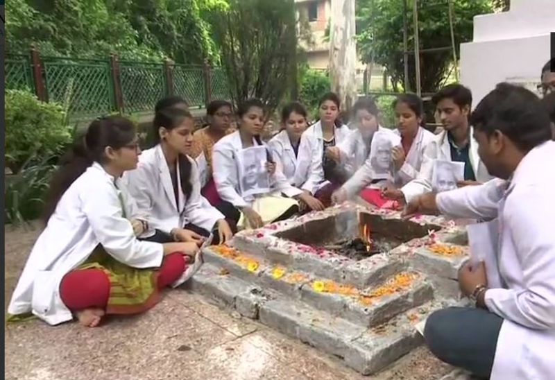 Students of Government Ayurvedic College pray for the health of former PM Atal Bihari Vajpayee
