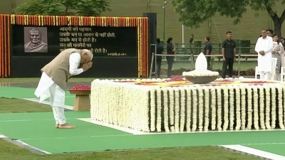 PM Modi pays tribute on Atal Bihari Vajpayee's death anniversary, says his service guides towards self-reliant India