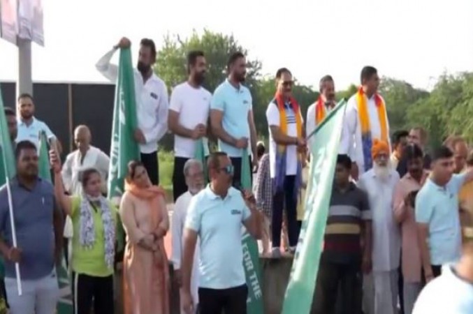 Delhi BJP President Virendra Sachdeva Participates in Local Events Promoting Sports, National Unity, and Cleanliness