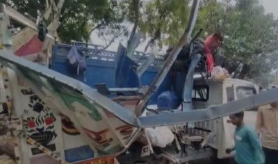 Tragic Collision in Bulandshahr: 10 Dead, 37 Injured in Bus and Pickup Truck Crash