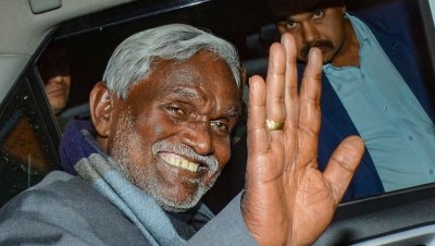 Former Jharkhand CM Champai Soren Visits Delhi with 6 MLAs: BJP Talks Loom?