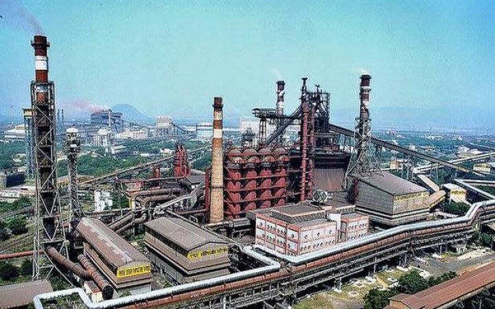 Vishakhapatnam Steel Plant employees protested