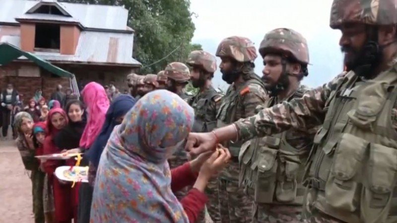 Women in Jammu Kashmir Tie Rakhi to Soldiers at LoC, Celebrate Raksha Bandhan in Uri