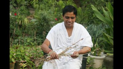 Patanjali CEO Balkrishna who used to cure diseases of others is now admitted to AIIMS