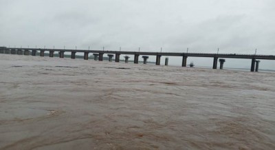 Godavari floods continue to wreak havoc in Southern India