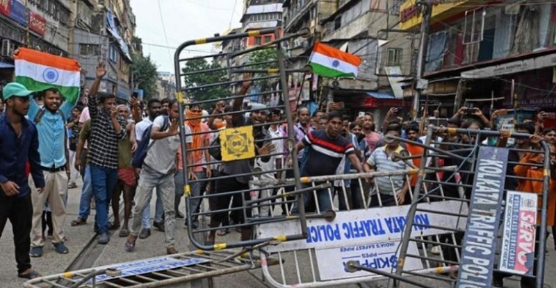 Indian Rape Protests Escalate into Political Street Clashes