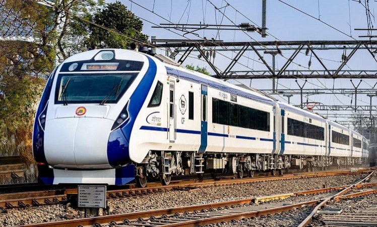 Central Railway to Boost Speed of CSMT-Shirdi Vande Bharat Train to 130 kmph