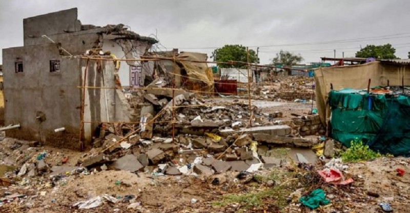 Kutch on Alert: Residents in Huts Asked to Relocate Due to Cyclone Risk