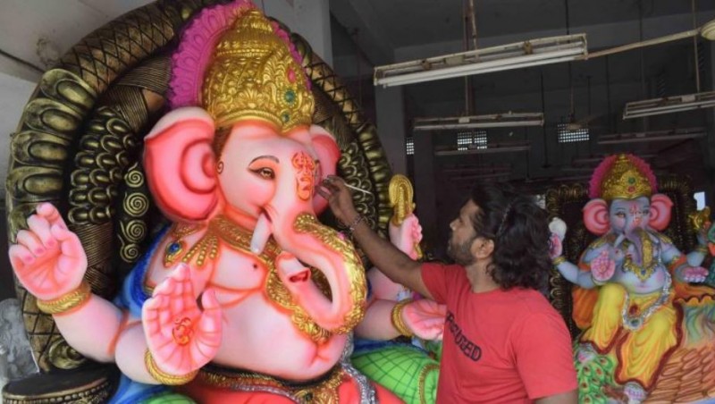 Ganesh Idols: High hope for the business community for big biz this year