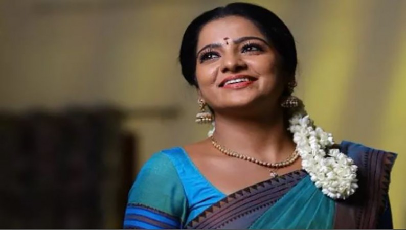 Actress VJ Chithra Of Pandian Stores Fame Dies By Suicide ...
